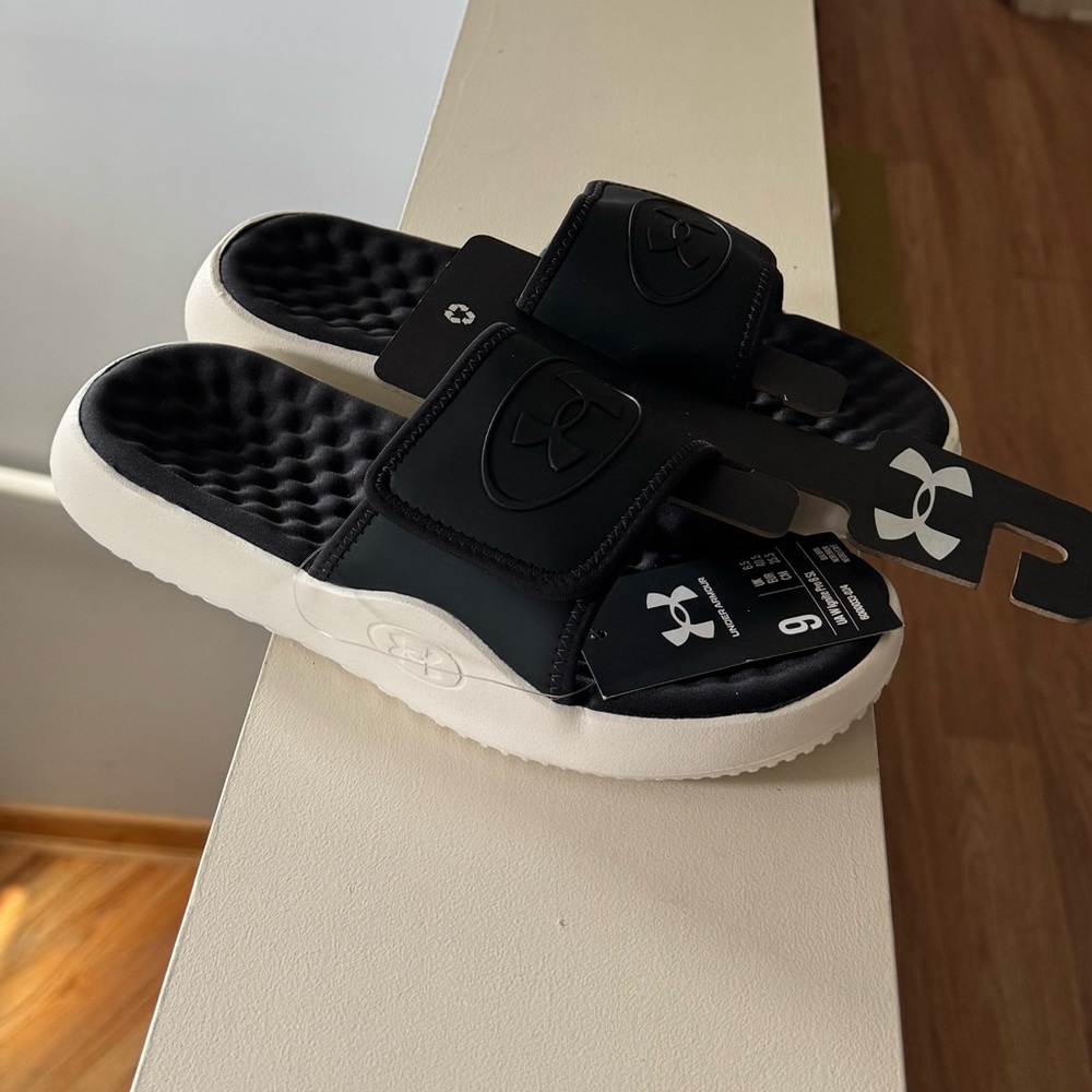 Brand new”Under Armour”(UA W Ignite Pro 8 SL)women slippers.Size-9,color-black🖤 - Picture 3 of 10